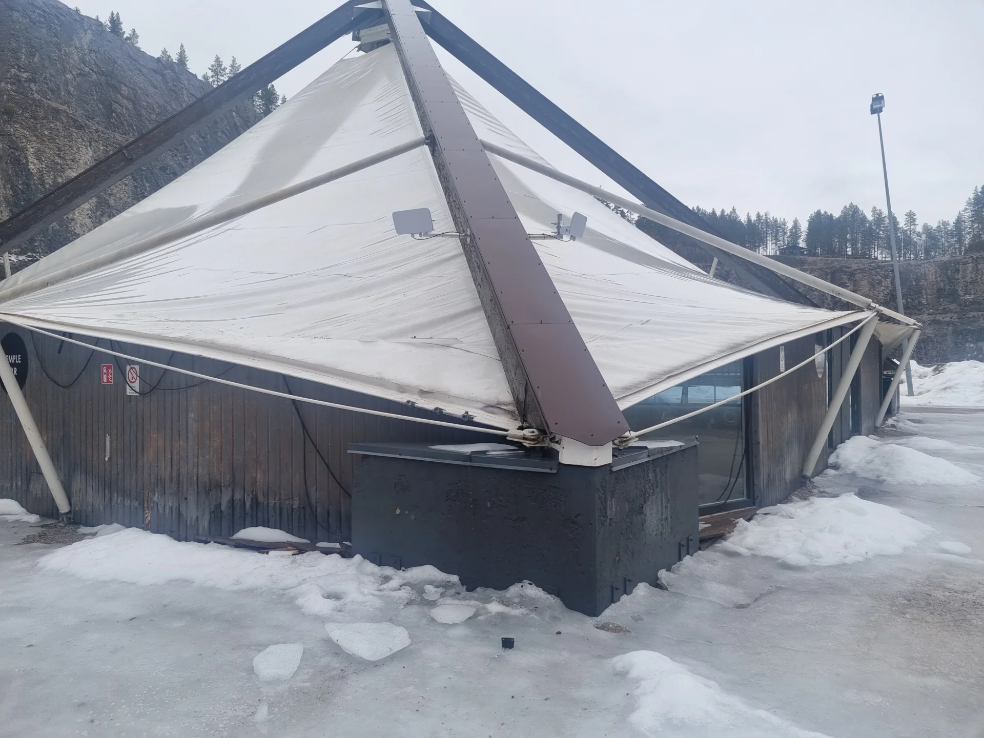 Rivning av Pyramiden — Dalhalla
